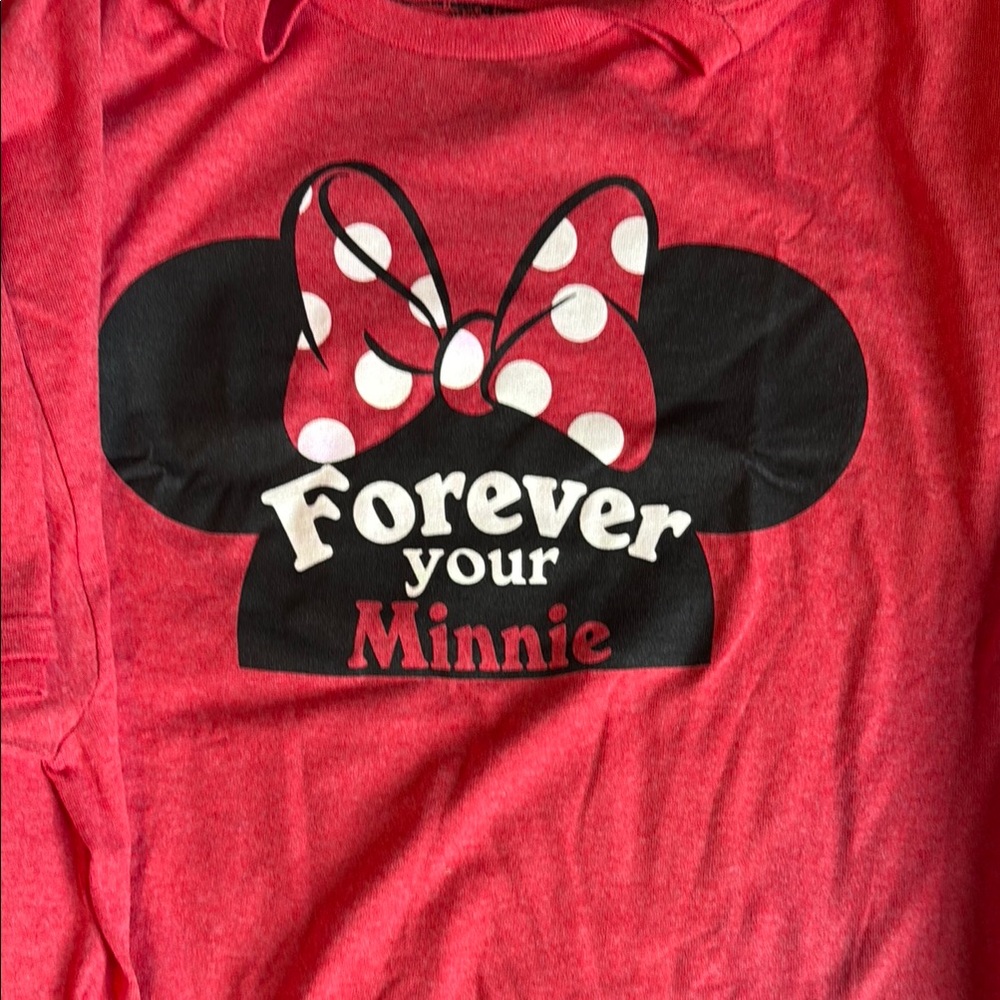 Heather Red Minnie Mouse Graphic Tee NWOT
